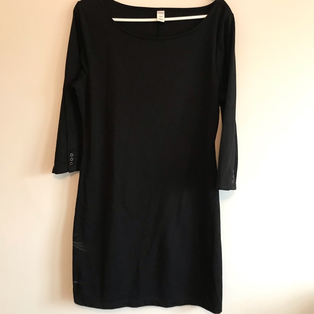 Old navy semi fitted dress with buttons on sleeves